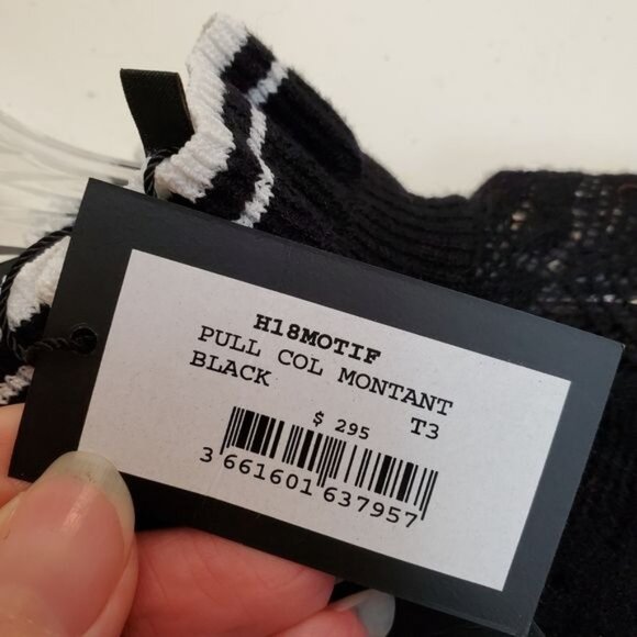 Maje Motif sweater in chevron knit black - Picture 13 of 13